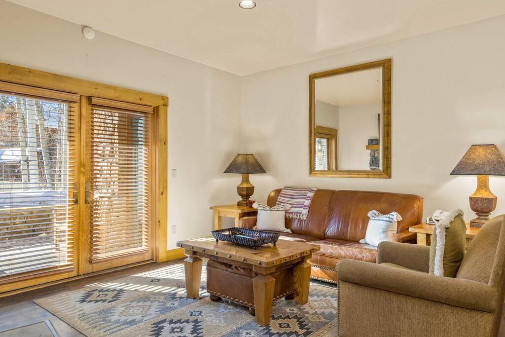 Blue Collar Boutique: Affordable Adventure Aparthotel Telluride Buitenkant foto
